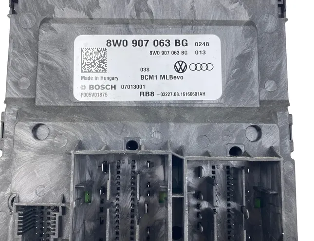 AUDI A4 B9/8W (2015-2024) Kontrolná jednotka 8W0907063BG 33579581