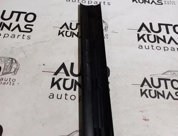 BMW 3 Series E90/E91/E92/E93 (2004-2013) Другие внутренние детали 11242010 33169474