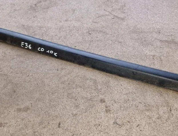 BMW 3 Series E36 (1990-2000) Молдинг задней левой двери 8146361 33750936