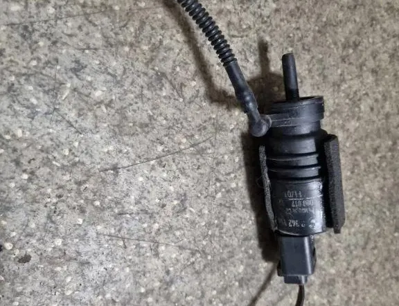 BMW 3 Series E46 (1997-2006) Washer Tank Motor 8362154 33758784