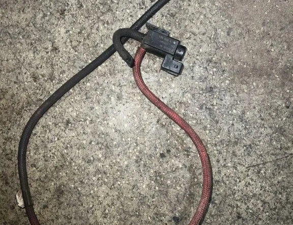 BMW 5 Series F10/F11 (2009-2017) Solenoid Valve 7810831,11T347 33760321