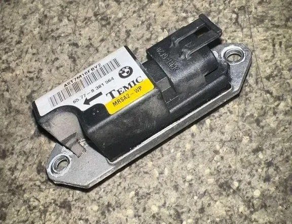 BMW 5 Series E39 (1995-2004) Боковой датчик удара правый 65778381564 33760772