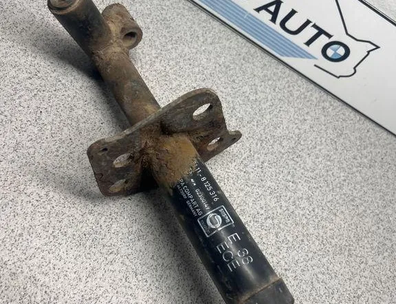 BMW 7 Series E38 (1994-2001) Bumper Reinforcement Extension Right Side 8125316 33763631