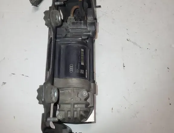AUDI A8 D2/4D (1994-2002) Suspension Compressor 4H0616005C 33768565