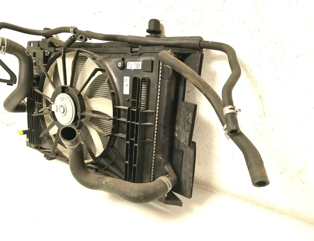 TOYOTA Avensis 3 generation (2009-2020) Система охлаждения 160400T550,4221338222 33612803