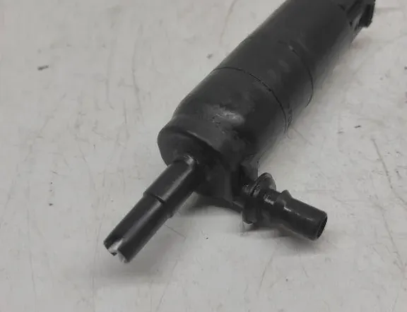 VOLKSWAGEN Passat B7 (2010-2015) Motor nádrže na umývanie 6R0955681 33240949