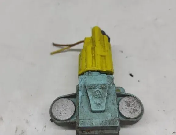 AUDI A6 C6/4F (2004-2011) Датчик удара передний правый 4F0955557 33242548