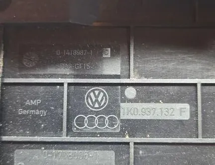 VOLKSWAGEN Golf 6 generation (2008-2015) Fuse Box Cover 1K0937132F 33243568