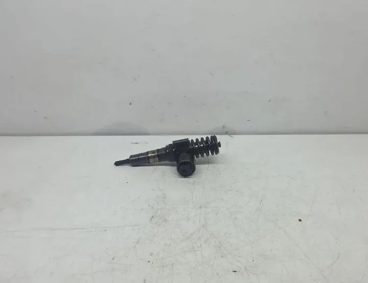 VOLKSWAGEN Touran 1 generation (2003-2015) Palivový vstrekovač 03G130073G 33402802