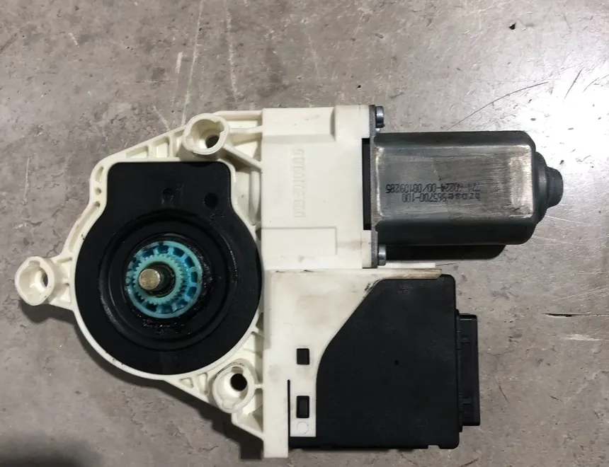 VOLKSWAGEN Passat CC 1 generation (2008-2017) Rear Right Door Window Control Motor 1K0959794Q,3C8959704B 33917593
