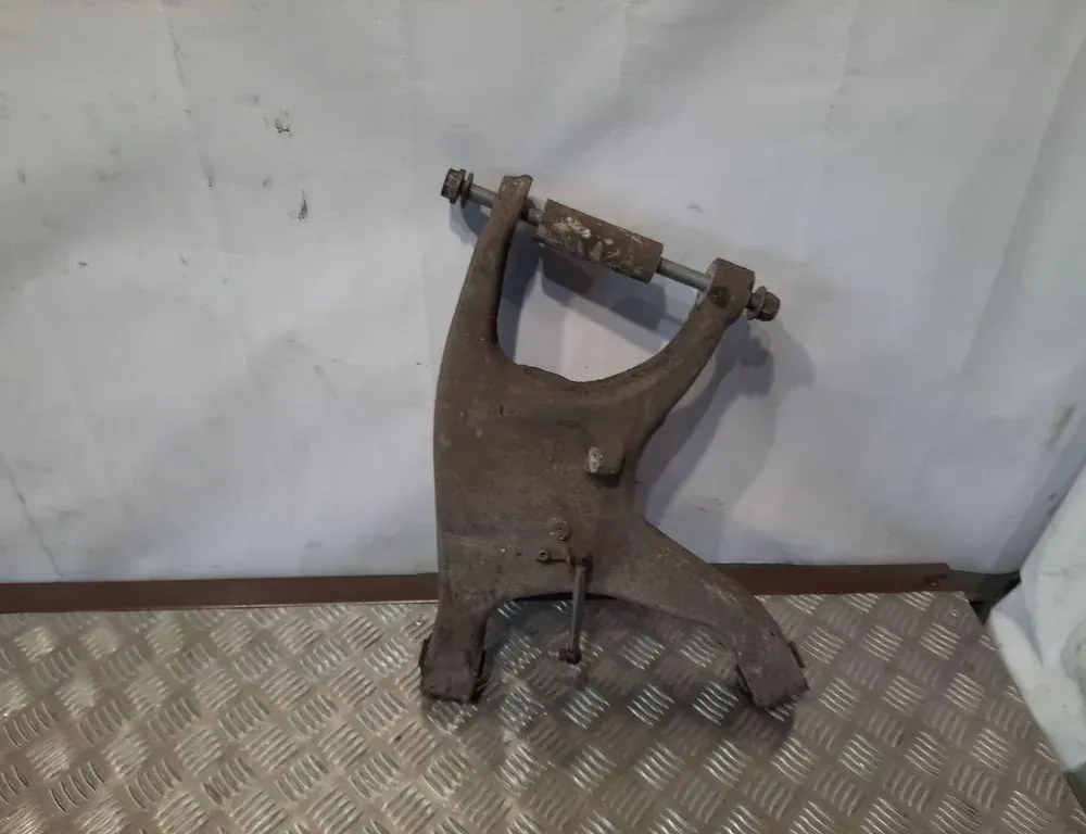 AUDI Q5 8R (2008-2017) Рычаг задний левый 8R0505311F 33406900