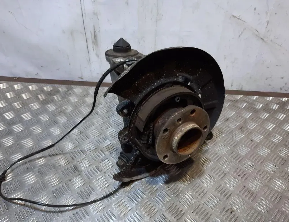 BMW X5 E70 (2006-2013) Pravý zadný náboj kolesa 6770984 33408944