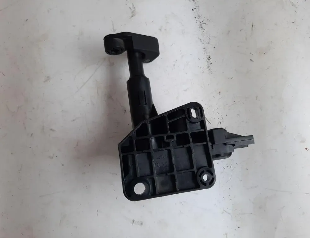 VOLKSWAGEN Routan 1 generation (2008-2012) Электрический (фортки) мотор открывания 04717606AB 33410769