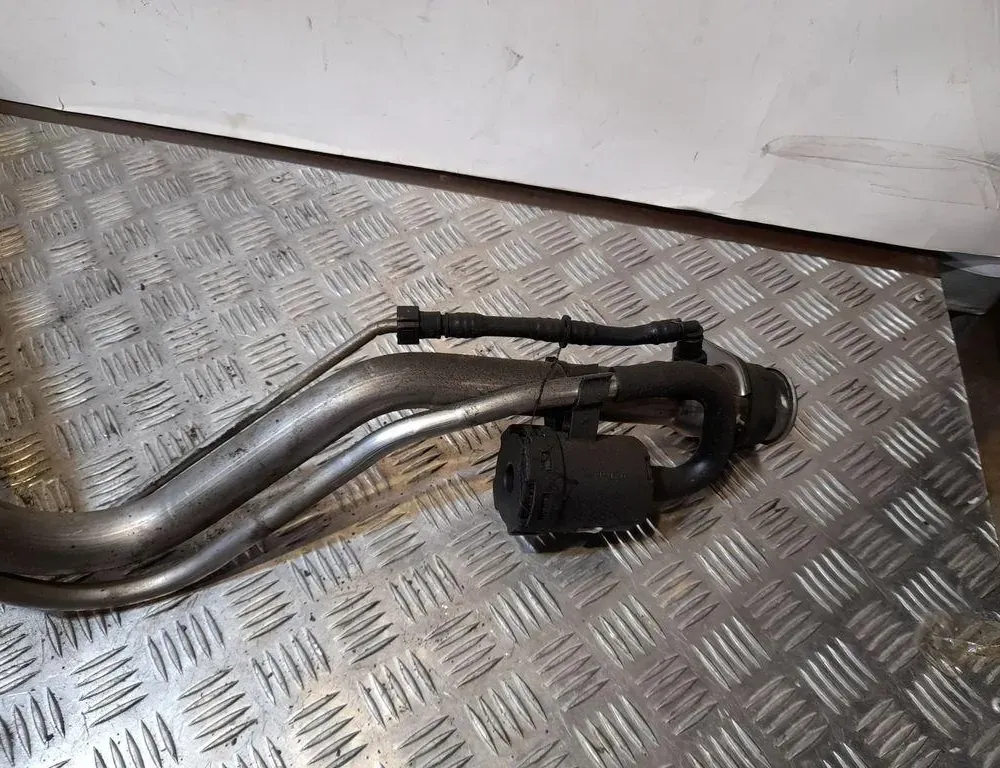 JAGUAR XF 1 generation (2011-2016) Potrubie palivovej nádrže 33412455