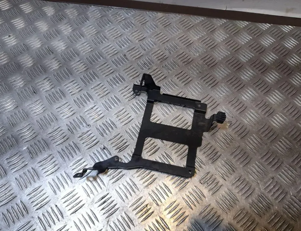 VOLKSWAGEN Touareg 2 generation (2010-2018) Другие кузовные детали 33413329