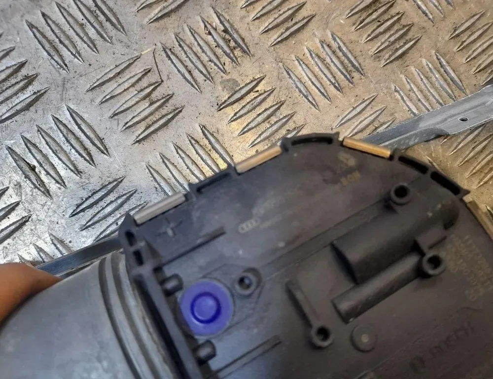 AUDI A3 8V (2012-2020) Mechanizmus stierača predného čelného skla 33416823