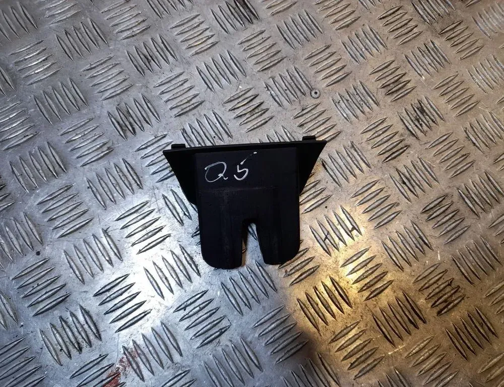 AUDI Q5 8R (2008-2017) Другие внутренние детали 8R0827520C 33417082