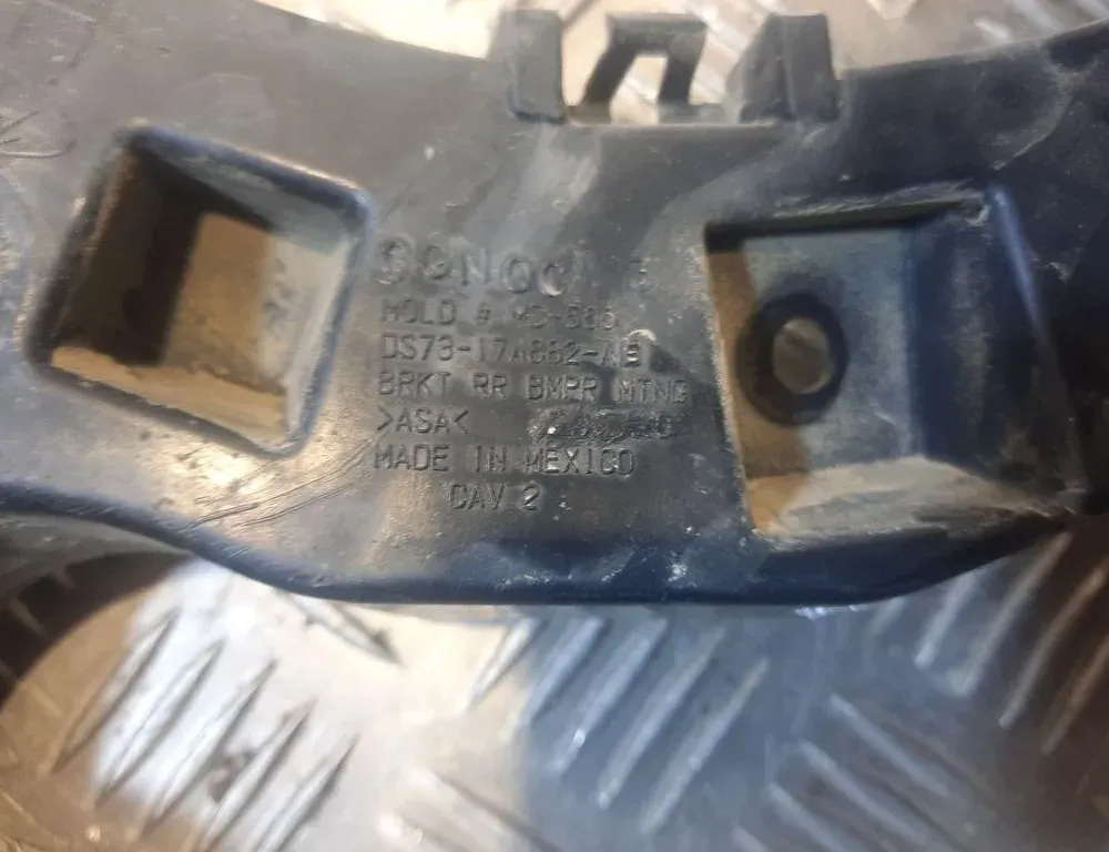 FORD Fusion 1 generation (2002-2012) Držiak nárazníka vľavo vzadu DS7317A882 33417307