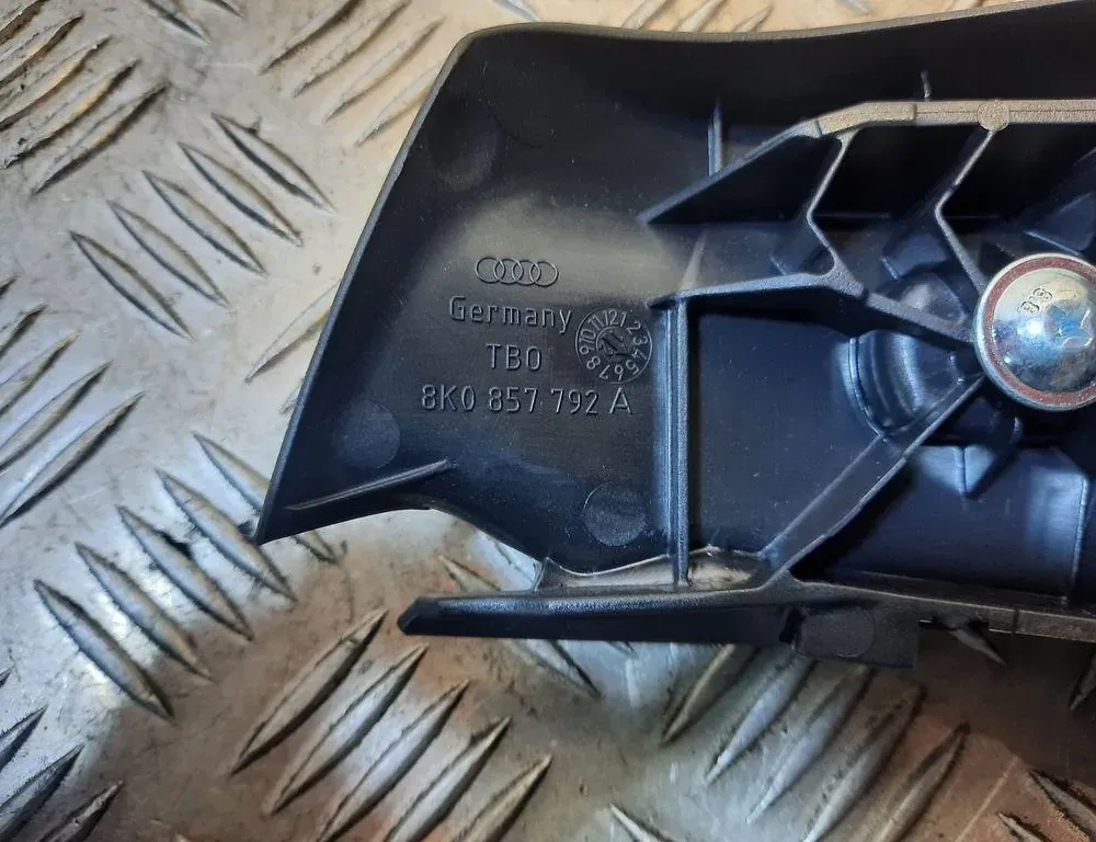 AUDI A4 allroad B8 (2009-2015) Другие отделочные детали 8K0857792A 33417847