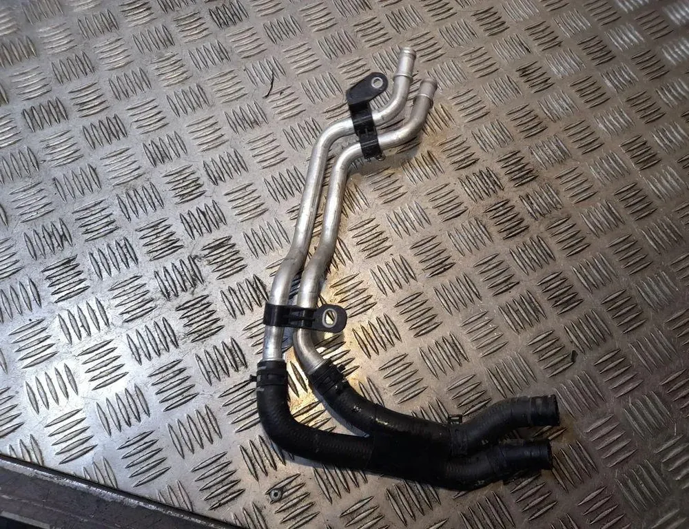 AUDI A4 B8/8K (2011-2016) Шланги охлаждающей жидкости 8W0121400B 33418079