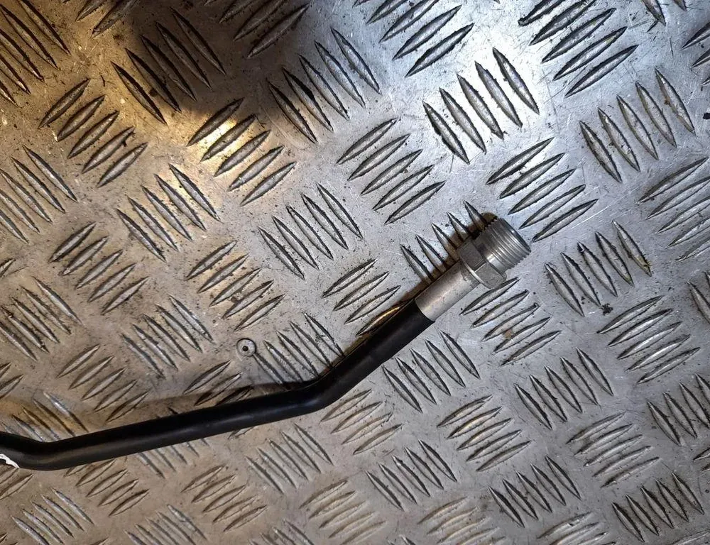 AUDI A6 C6/4F (2004-2011) Трубки кондиционера 33419436