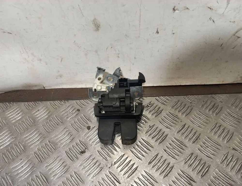 AUDI Q5 8R (2008-2017) Zámok na piate dvere 8K9827505 33420122