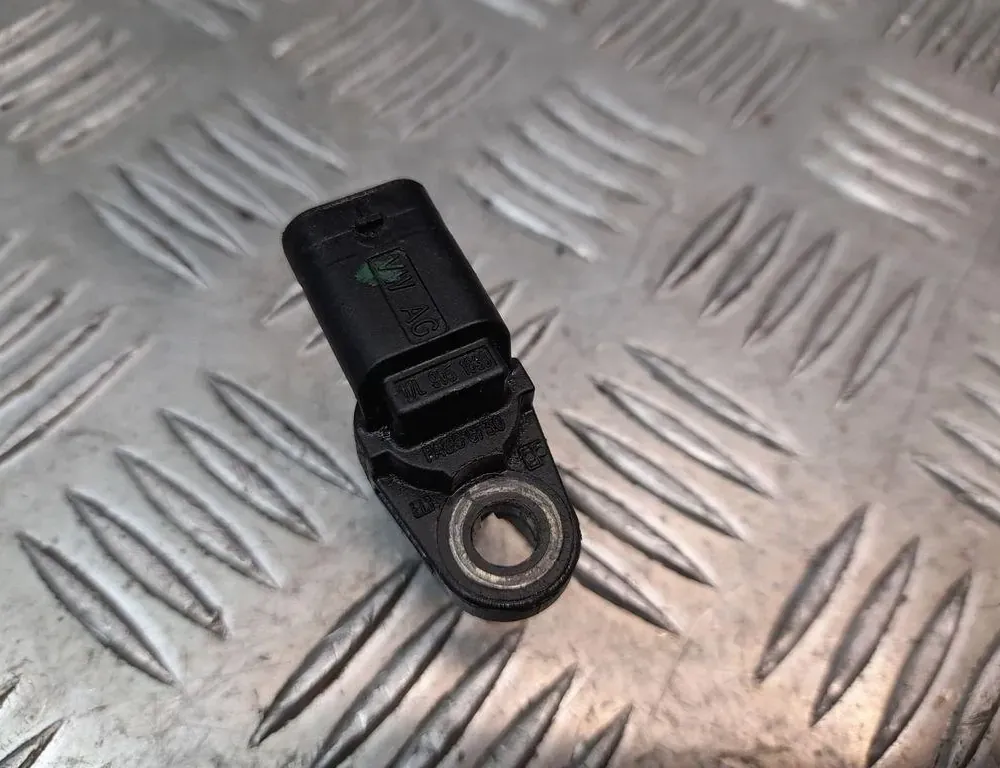 AUDI A6 C6/4F (2004-2011) Senzor polohy kľukového hriadeľa 07L905163B 33420893