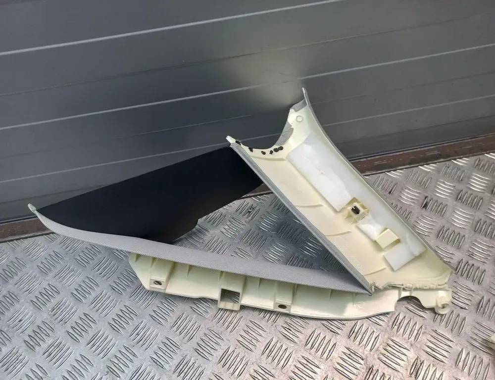 AUDI A6 C6/4F (2004-2011) Ľavý zadný stĺpik ozdobného lemu 4G5867287 33421547