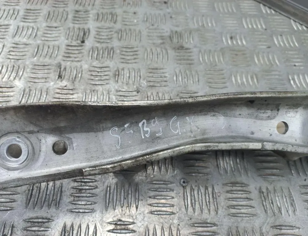 AUDI A5 F5 (2016-2024) Rear Left Arm 8W0505311H 33423138