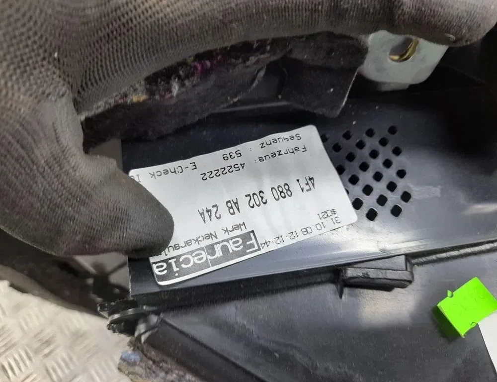 AUDI A6 C6/4F (2004-2011) Glove Box 4F1880302AB 33425266