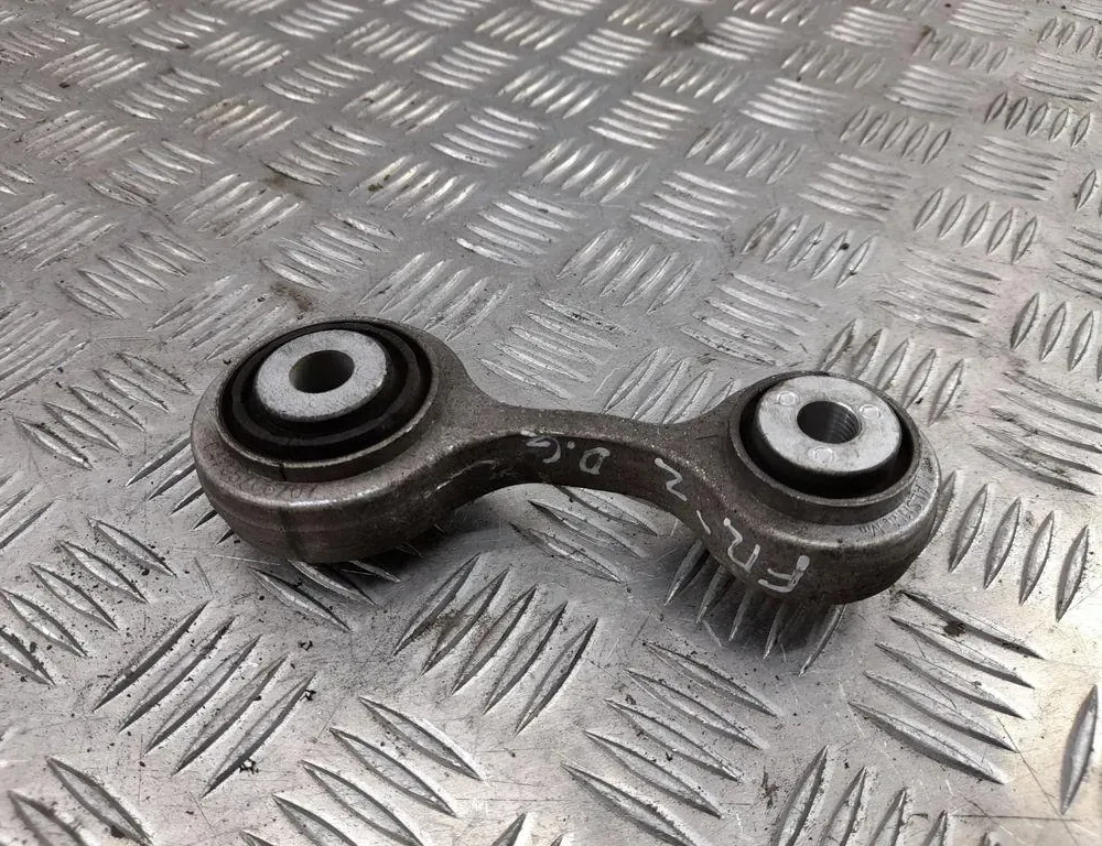 BMW 6 Series F06/F12/F13 (2010-2018) Pravé zadné rameno trojhranného ramena 16903210,6775683 33426643