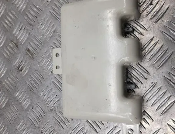 BMW 6 Series F06/F12/F13 (2010-2018) Zosilňovač antény na kufri 6957348 33426717