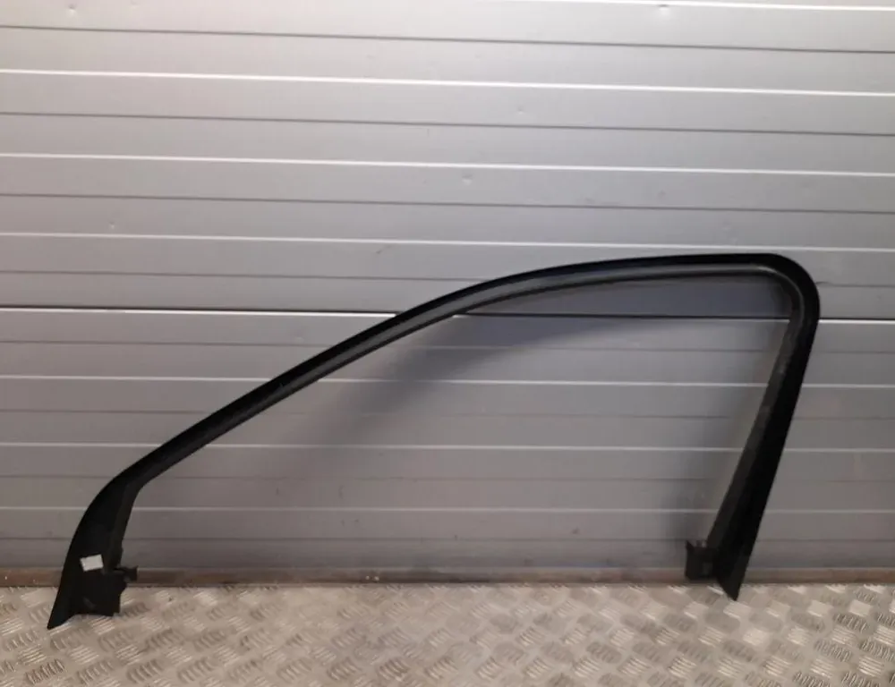 AUDI Q5 8R (2008-2017) Predný ľavý dverový okenný pásik 80A867609 33429511