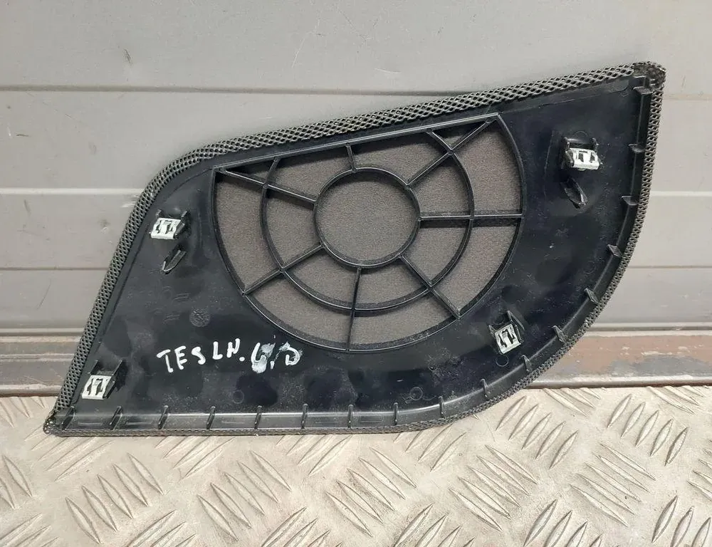 TESLA Model 3 1 generation (2017-2024)  Крышка динамика 100769600A 33431714