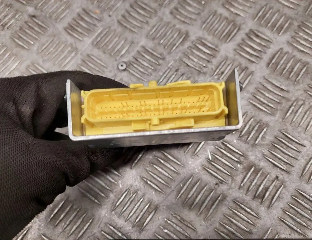 AUDI A8 D2/4D (1994-2002) ABS kontrolná jednotka 4H0907637K 33433620