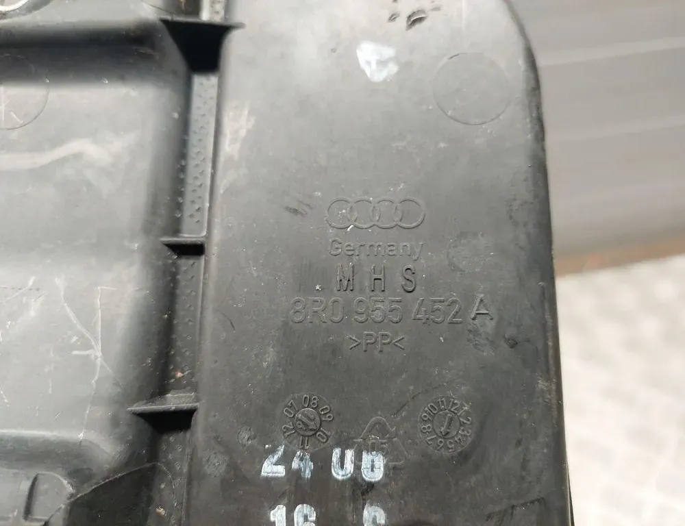 AUDI Q5 8R (2008-2017)  Бачок омывателя 8R0955452A 33434993