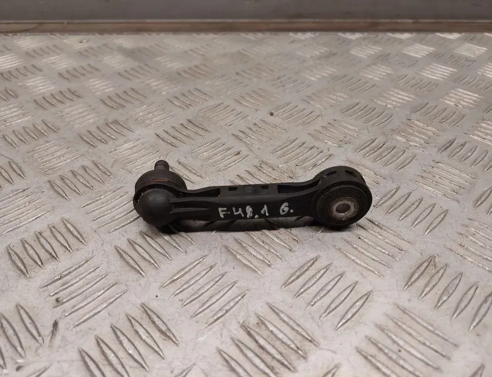 BMW X1 F48/F49 (2015-2023) Ľavý zadný stabilizátor 6862865 33435991