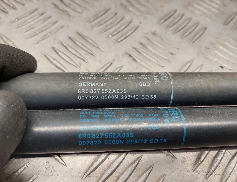 AUDI Q5 8R (2008-2017) Амортизатор крышки багажника правый 8R0827552A 33436227