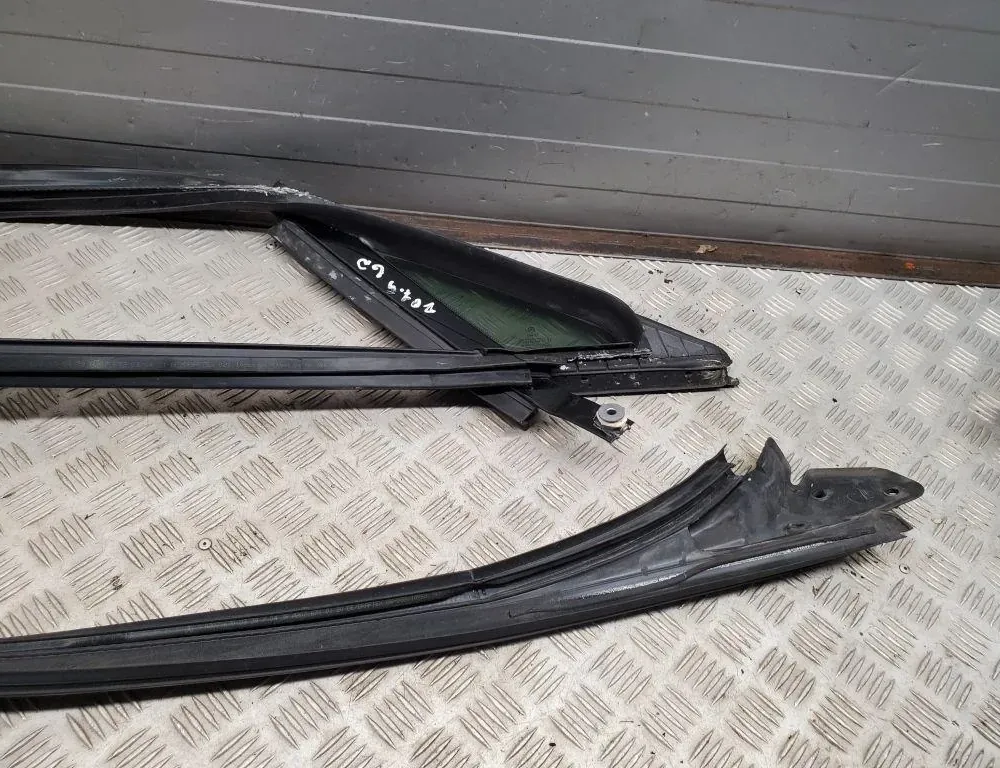 MERCEDES-BENZ E-Class W212/S212/C207/A207 (2009-2016) Фортка задняя правая A2076700339 33441287