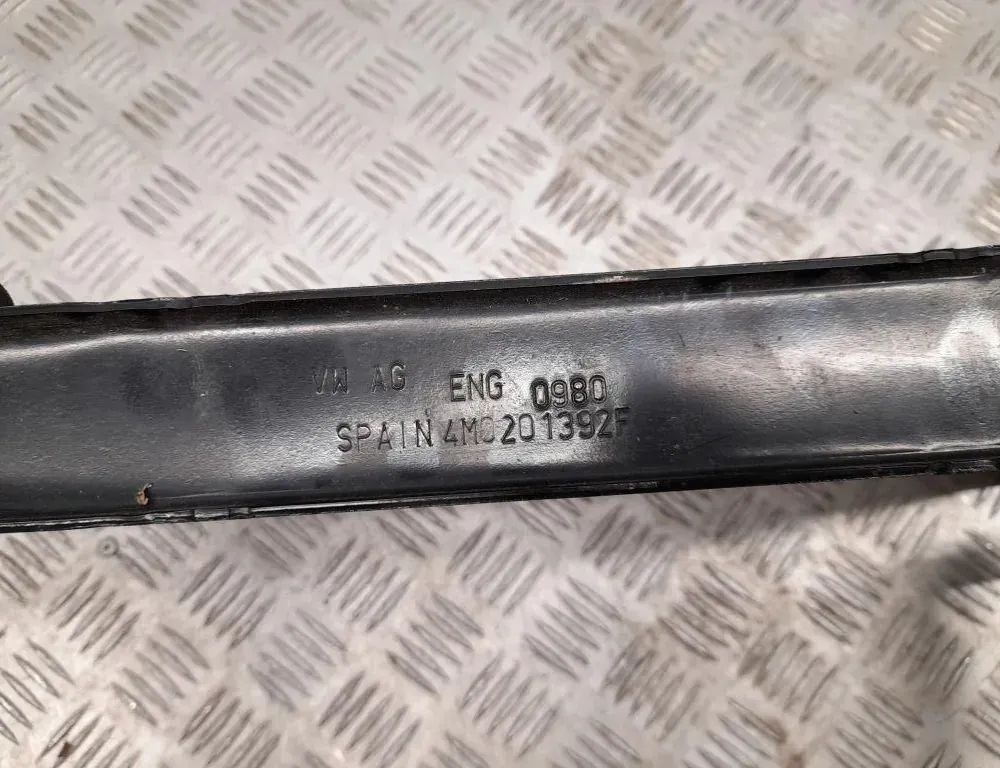 AUDI Q7 4M (2015-2024) Держатель топливного бака 4M0201392F,4M0201392C 33443498