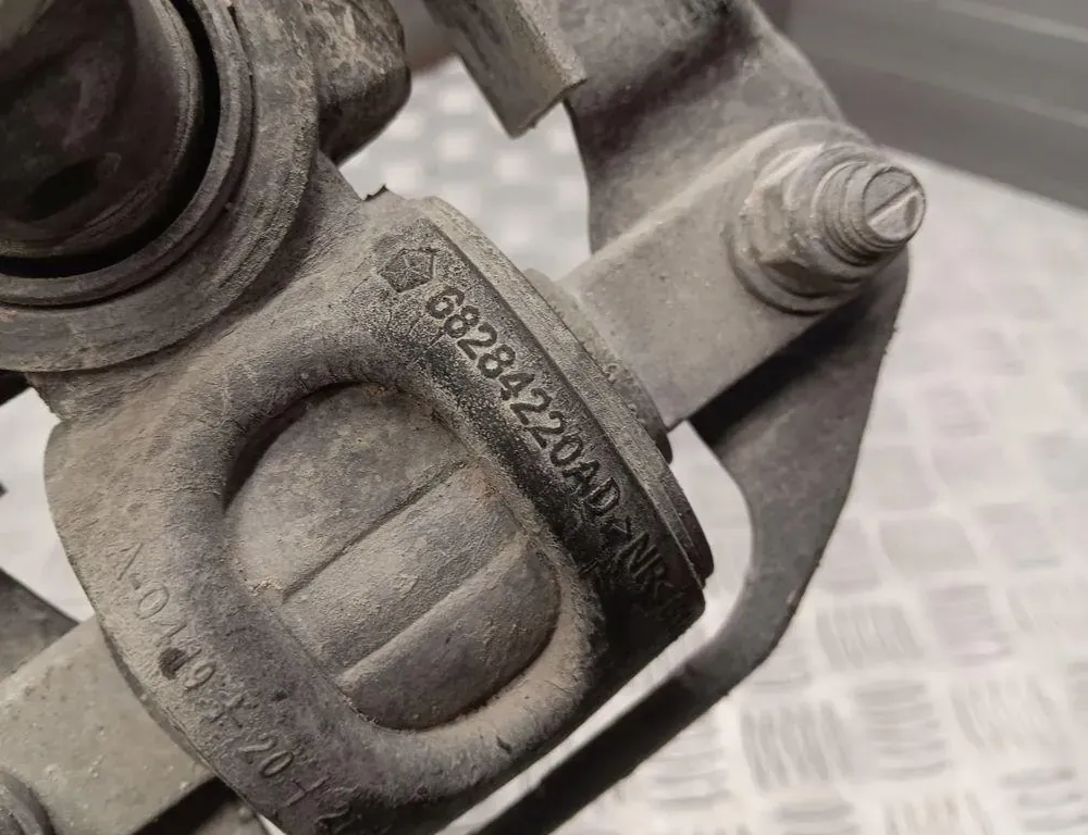 CHRYSLER Pacifica 2 generation (RU) (2016-2023) Rear Suspension Parts 68284220AD 33448951