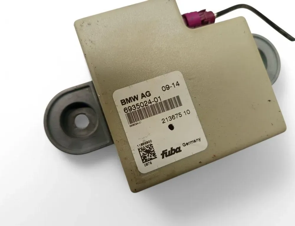 BMW 5 Series Gran Turismo F07 (2010-2017) Zosilňovač antény na kufri 6935024 33452355