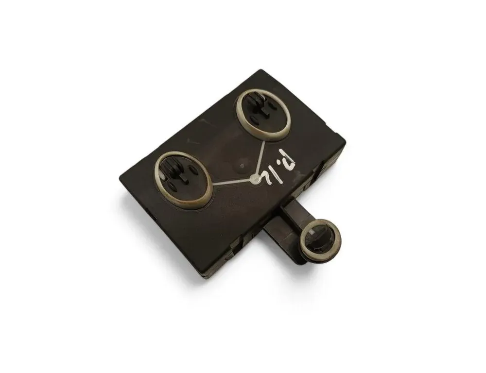 VOLKSWAGEN Tiguan 2 generation (2016-2024) Ovládacia jednotka ľavých zadných dverí 5Q4959393E 33453593