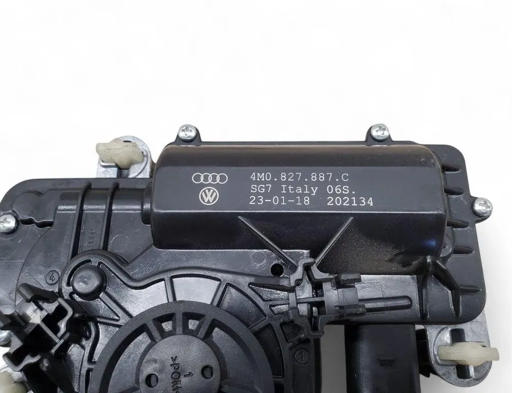 AUDI Q7 4M (2015-2024) Rear Tailgate Boot Soft Close Motor 4M0827887C 33455201