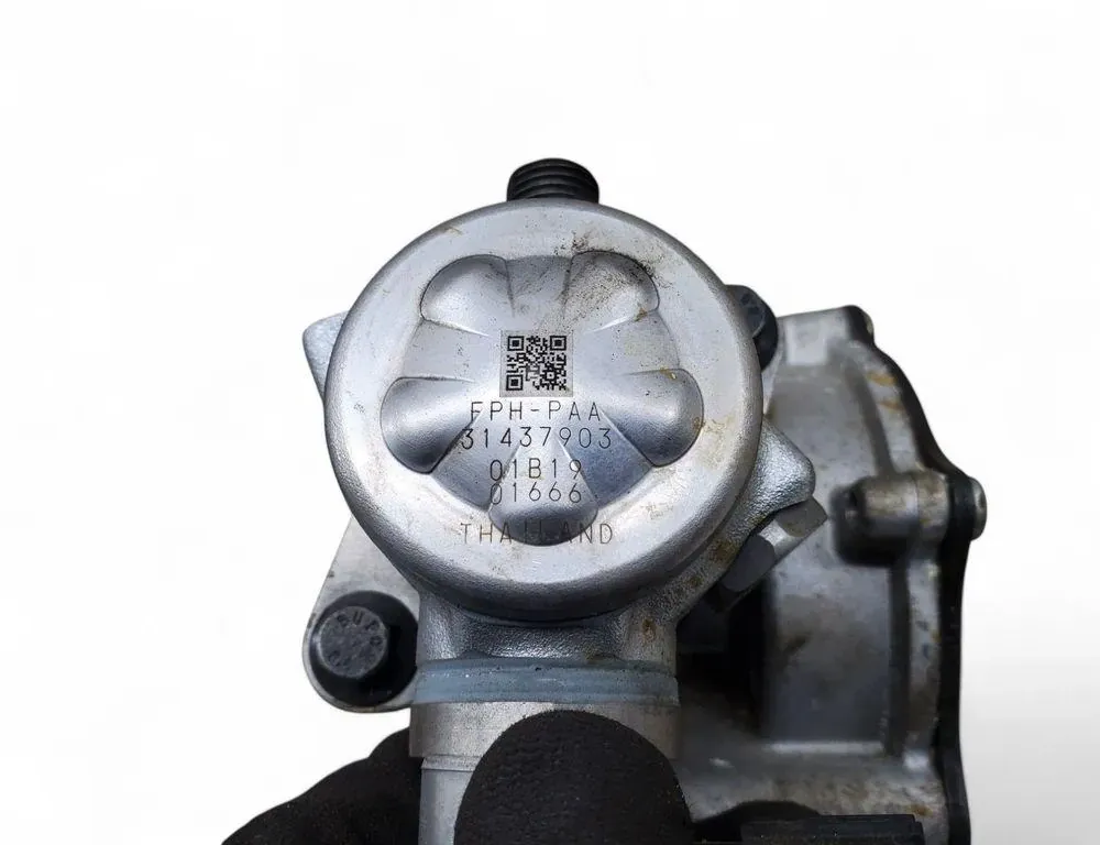 VOLVO XC60 2 generation (2017-2024) Palivové čerpadlo 31437903 33456736