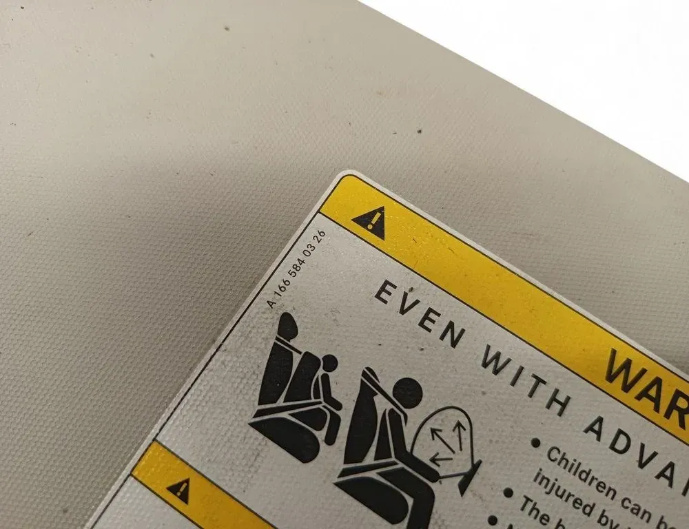 MERCEDES-BENZ GLC X253 (2015-2024) Защита от солнца левая A2058101310 33458168