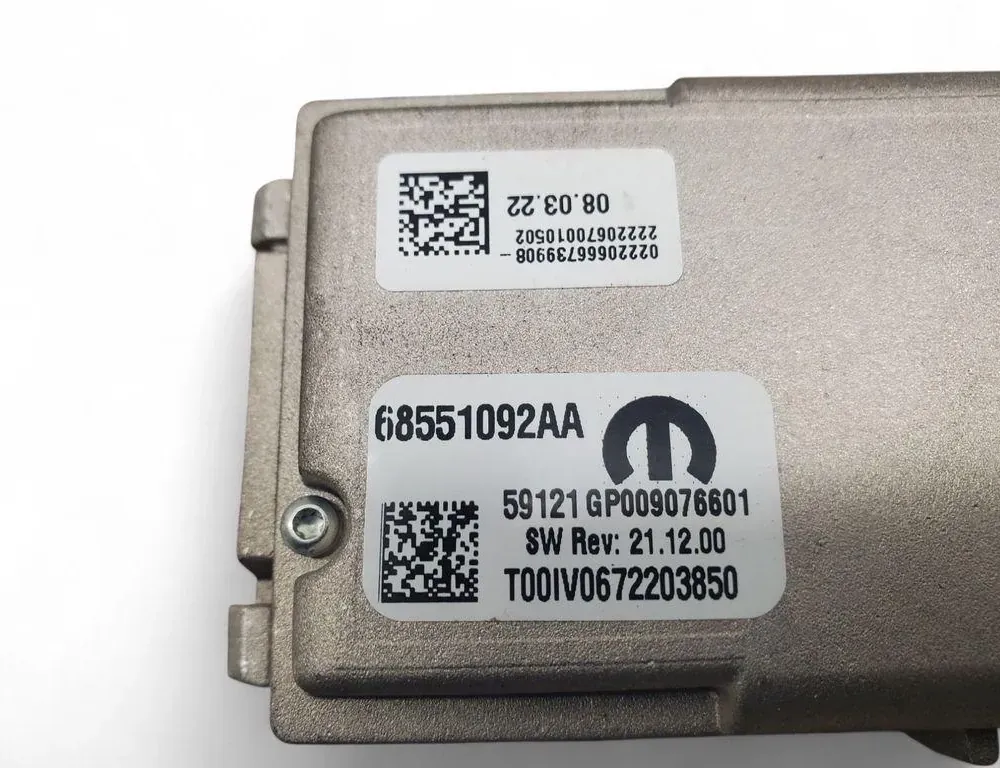 CHRYSLER Pacifica 2 generation (RU) (2016-2023) Камера передняя 68551092AA 33458548