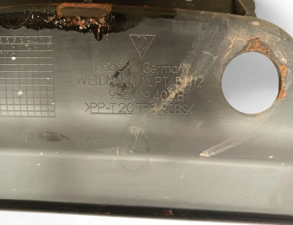 PORSCHE Macan 1 generation (2013-2023) Front  Wiper Cowl Trim 95B819403B 33459697