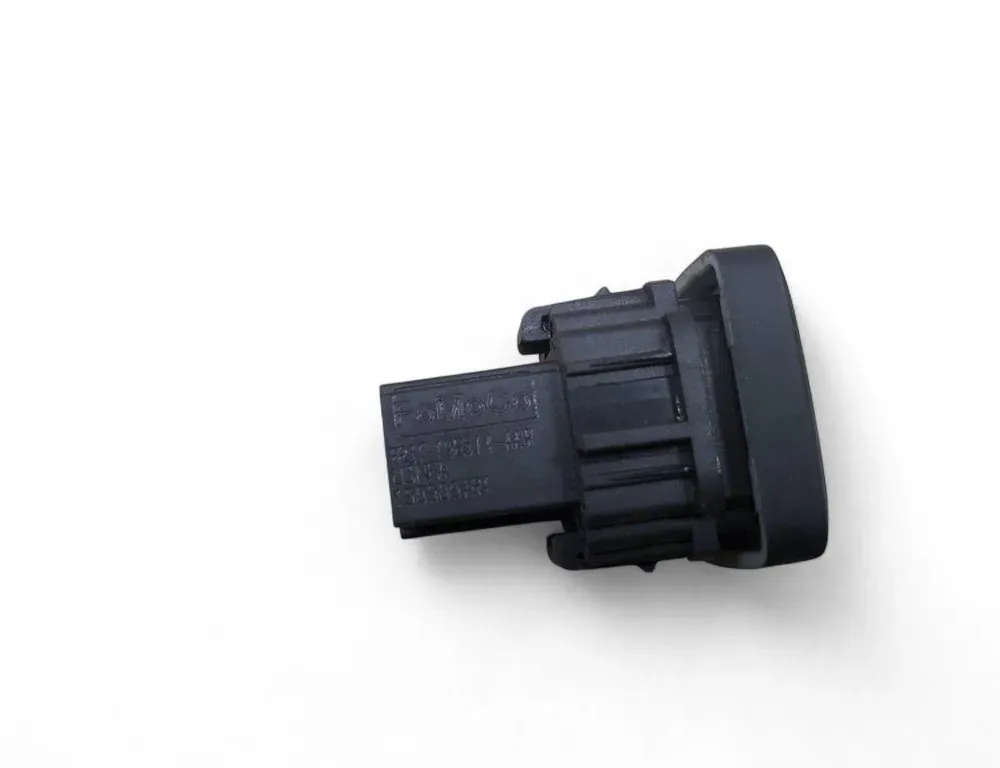 FORD USA Mustang 6 generation (2014-2024) Кнопка открывания задней крышки FR3B19B514AAW 33460649