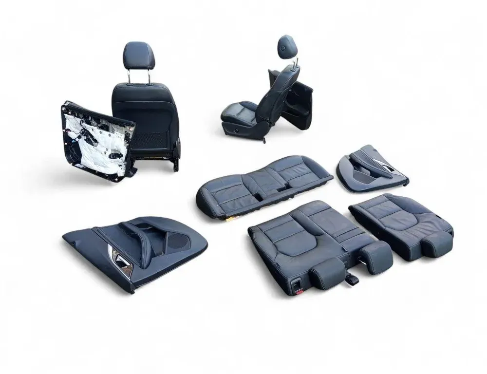 INFINITI Q30 1 generation (2016-2020) Interiérové sedadlá s kitom dverí 33465107